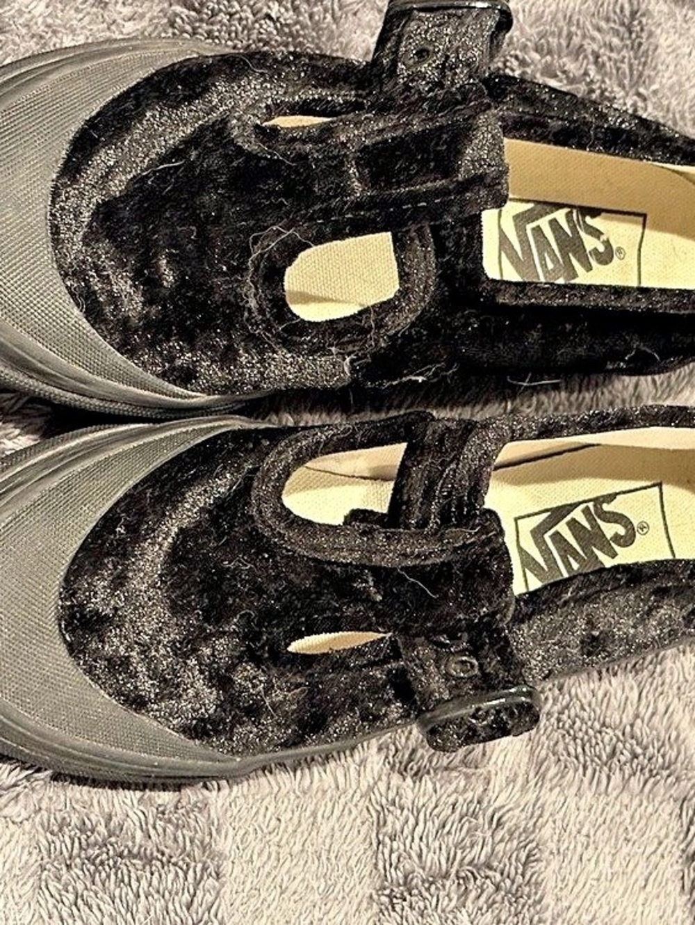 Vans Style 93 Mary Jane (Crushed Velvet) Sneakers in Black